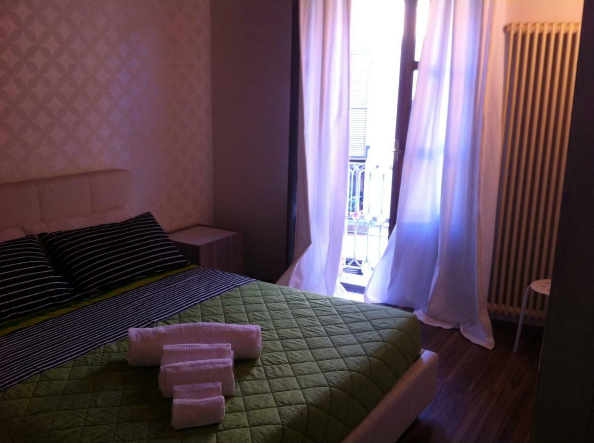 Appartamento In Centro Storico อัสตี ภายนอก รูปภาพ