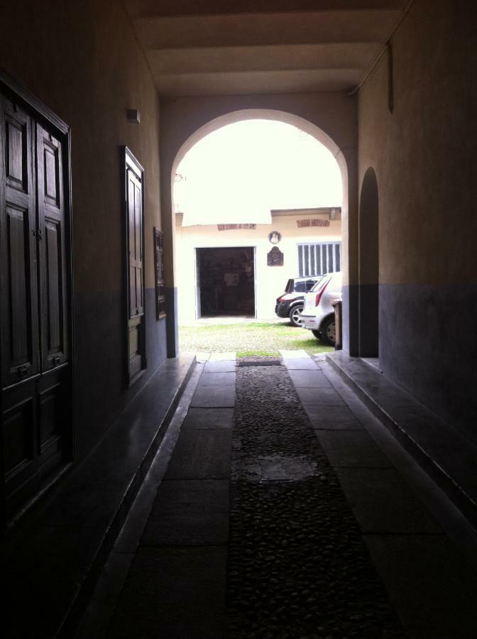 Appartamento In Centro Storico อัสตี ภายนอก รูปภาพ