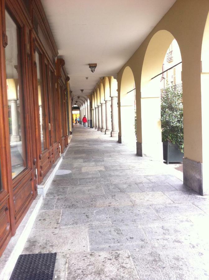 Appartamento In Centro Storico อัสตี ภายนอก รูปภาพ