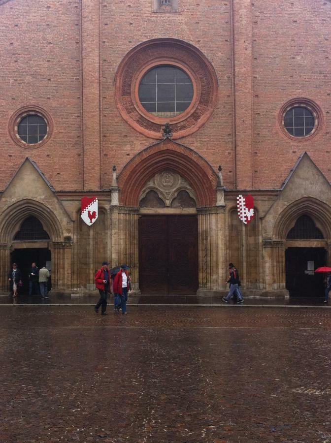 Appartamento In Centro Storico อัสตี ภายนอก รูปภาพ
