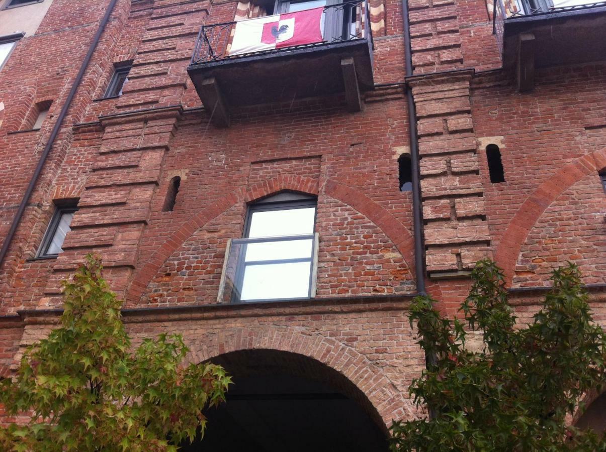 Appartamento In Centro Storico อัสตี ภายนอก รูปภาพ